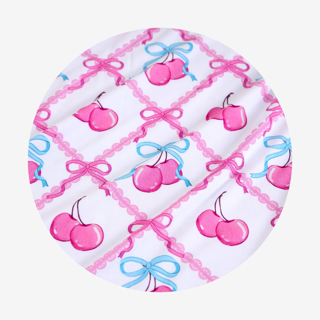 Amarena Ruffled Luxe Plush Patoo® Blanket