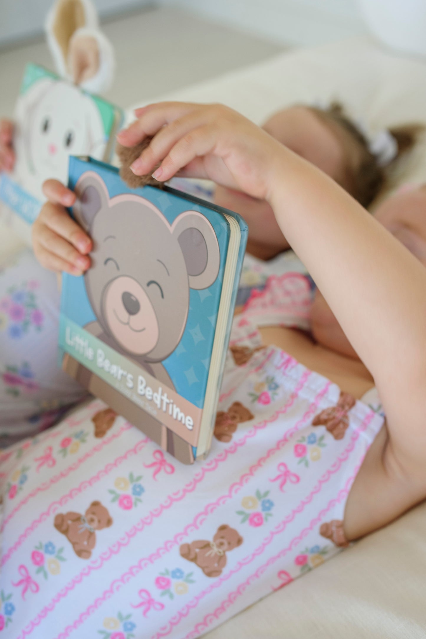 Cuddle Plush Friends Story Book | Brody Bear