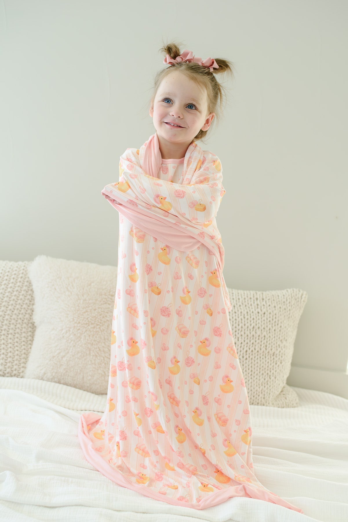 Double Sided Bamboo Blanket | Bubble Duckies Pink