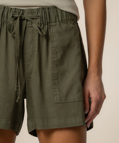 Katana Linen Drawstring Short in Forest