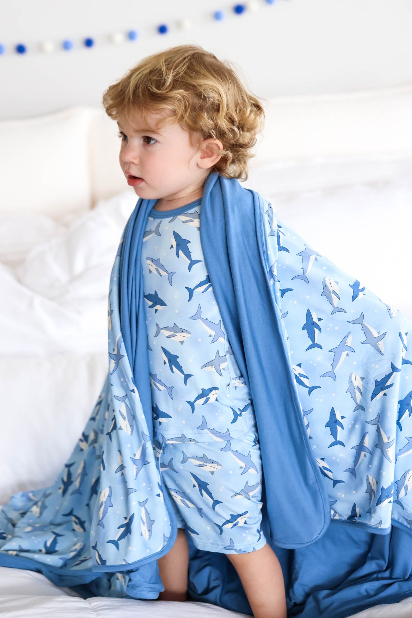 Double Sided Bamboo Blanket | Fin Friends
