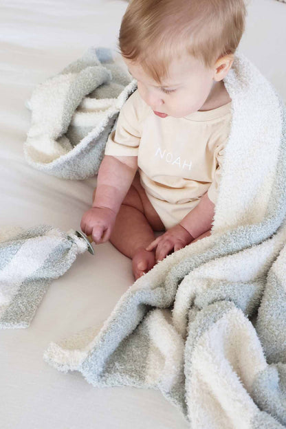 CuddleLane™ Luxe Blankets | Stripe