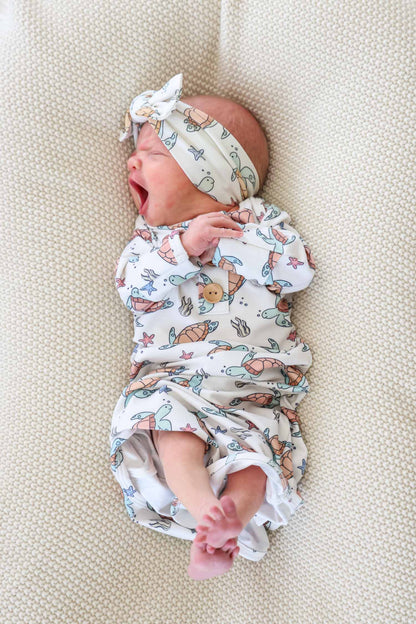 Newborn Baby Knot Gown & Hat Set | Turtley Rad
