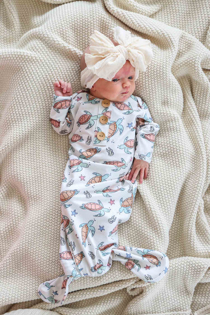 Newborn Baby Knot Gown & Hat Set | Turtley Rad